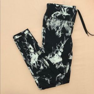 Casall smoke print leggings